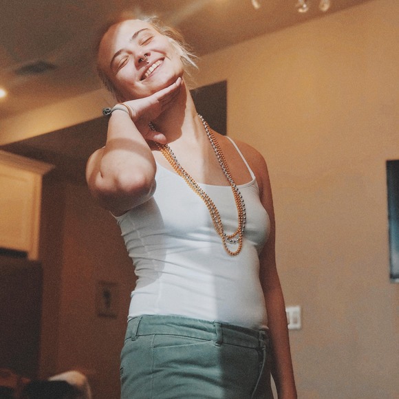 Profile Picture of Rachel Foor (@rachelfoor) on Poshmark