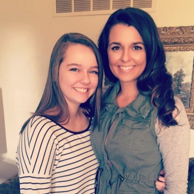 Profile Picture of Danielle McCloud (@daniellem_kc) on Twitter