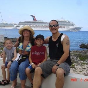 Macalolooy - Myspace Profile Picture of Macalolooy (@debbie_mac) on Myspace