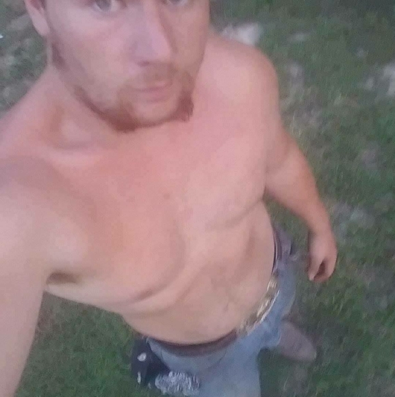 Profile Picture of Damon Harrison (@damon_harrison) on Poshmark