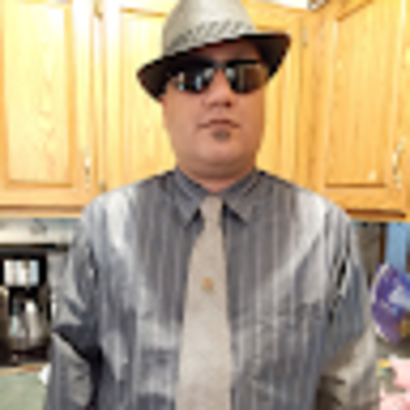 Profile Picture of Jimmy Anderson (@jinkz32) on Poshmark