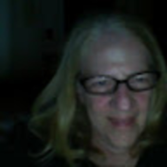 Profile Picture of Diana Berardelli (@dberardelli65) on Poshmark