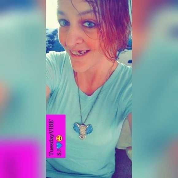 Profile Picture of Anne Tate (@elizatate34) on Poshmark