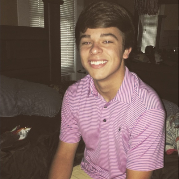 Profile Picture of Tanner Stewart (@_tannerstewart_) on Poshmark