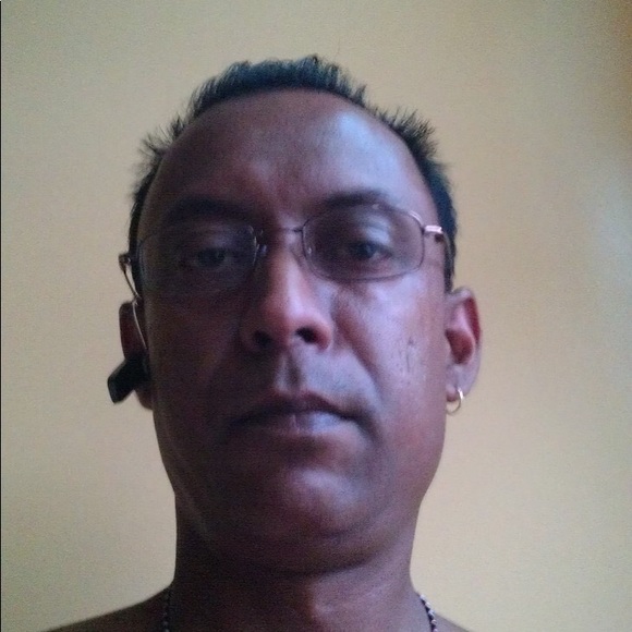 Profile Picture of Kazim Mohammed (@kazimtnt) on Poshmark