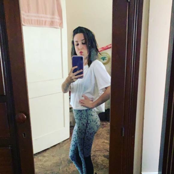 Profile Picture of Haley Thrift (@haleythrift15) on Poshmark