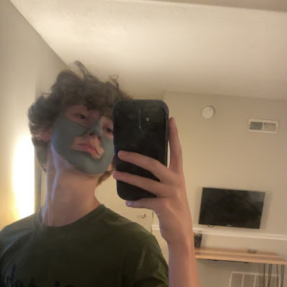 Profile Picture of Max Mccabe (@mtmccabe09) on Poshmark