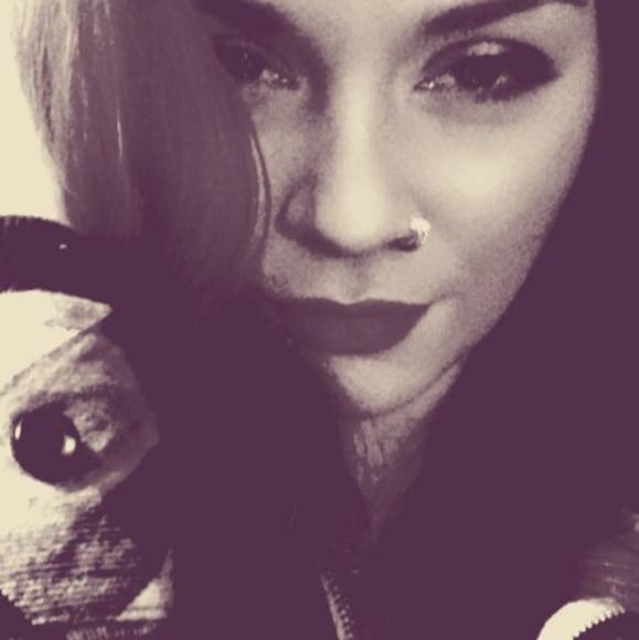 Profile Picture of Katelyn Kolendar (@katelynbear15) on Poshmark