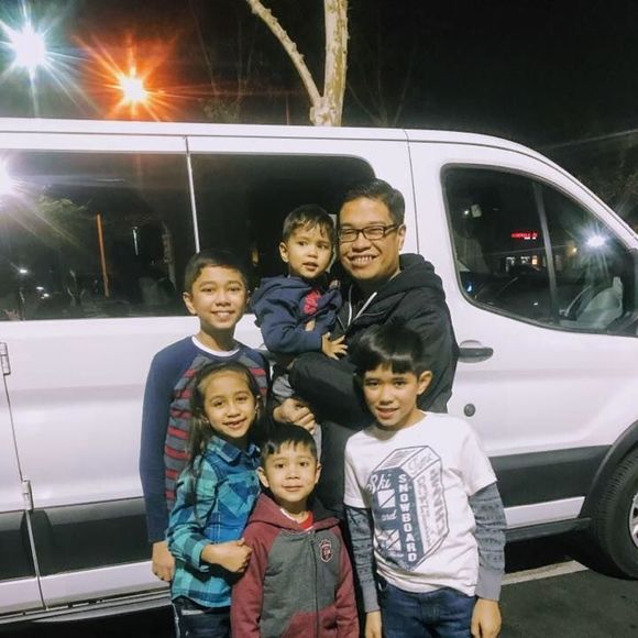 Profile Picture of Eddie Edora (@ebe28) on Poshmark