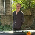 Profile Picture of 💛Stephen Davies💛 (@stephen_davis_fans) on Instagram