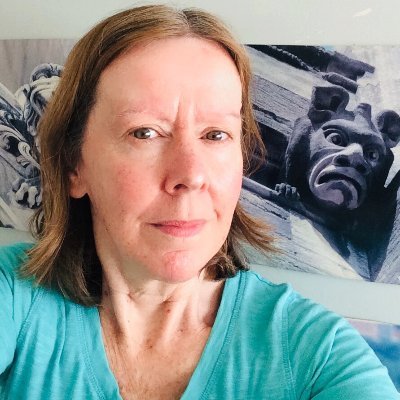 Profile Picture of Helen Carter (@HCatME) on Twitter