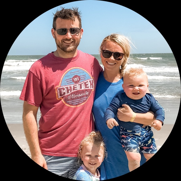 Profile Picture of Sammy Swenson (@samanthaswen771) on Poshmark