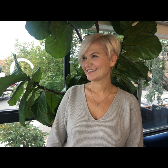 Profile Picture of Bessie Aulicino (@baulicino) on Poshmark