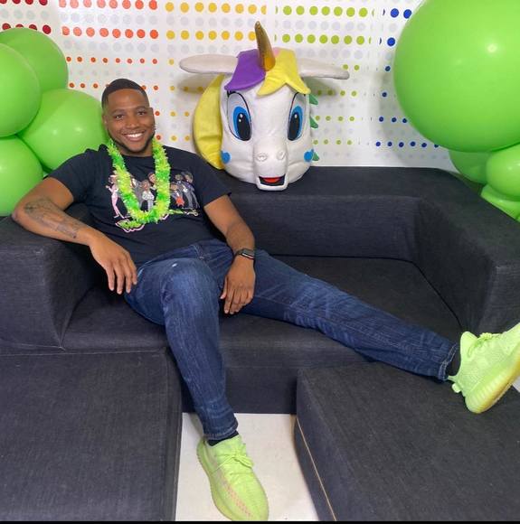 Profile Picture of Nick Webb (@nickpopable) on Poshmark