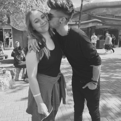 Profile Picture of Chloe/RT LINK IN BIO (@SKMotivatex) on Twitter