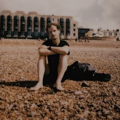 Profile Picture of George Gray  📷 (@georgetlgray) on Twitter