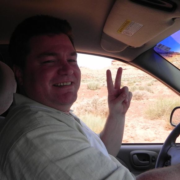 Profile Picture of Stephen Hansbury (@stephenhansbury) on Poshmark