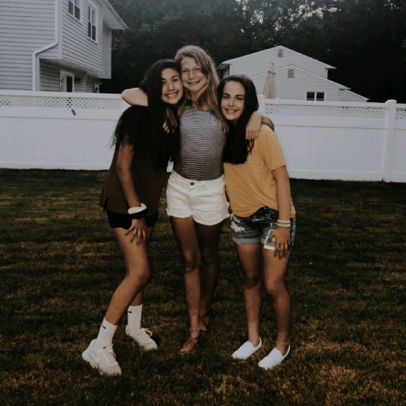 Profile Picture of Mia Heimerl (@miaheimerl2004) on Poshmark
