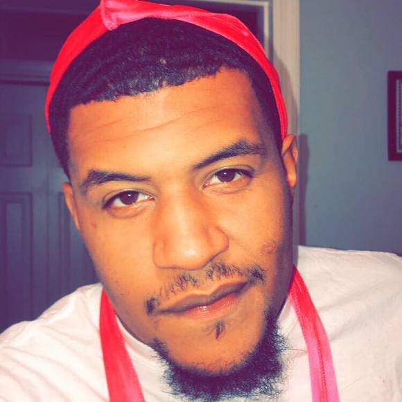 Profile Picture of Marvin Liles (@ostickytree) on Poshmark