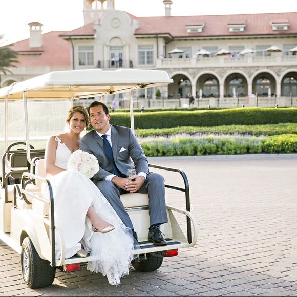 Profile Picture of Danielle Chalmers (@champagneshine) on Poshmark