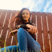 Profile Picture of Chloe Weston (@chloeanneweston) on Youtube
