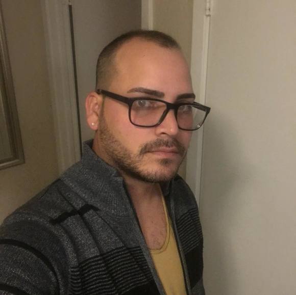 Profile Picture of Rolando Martínez acosta (@samuel860114) on Poshmark