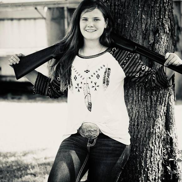 Profile Picture of Kenzy Bishop (@barrelracer1110) on Poshmark