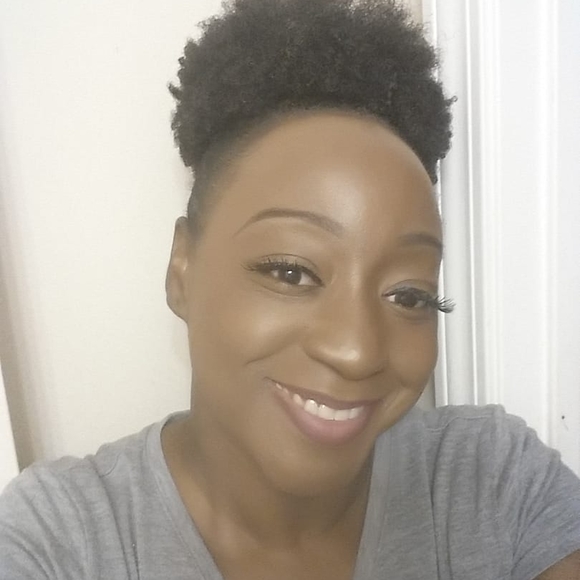 Profile Picture of Sheryl Reid (@sherylr1) on Poshmark