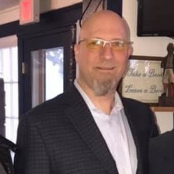 Profile Picture of John Orlowski (@john_orlowski) on Poshmark