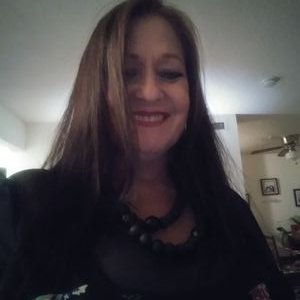 Profile Picture of Robin Lynn Drewry (@robinhooddrewry) on Twitter