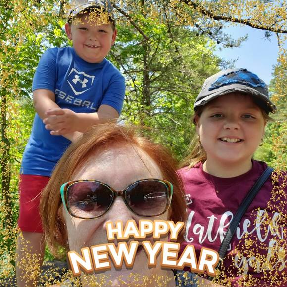 Profile Picture of Libby Carter (@hecarter) on Poshmark