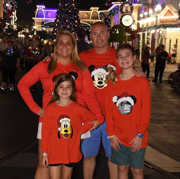 Profile Picture of Jennifer Ravanesi (@jennisue77) on Poshmark