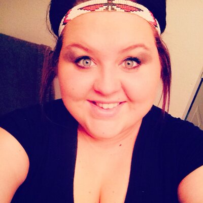 Profile Picture of Julia McDaniel (@julia_lauren16) on Twitter