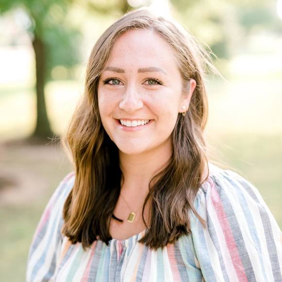 Profile Picture of Julia Dillard (@juliadillard) on Poshmark