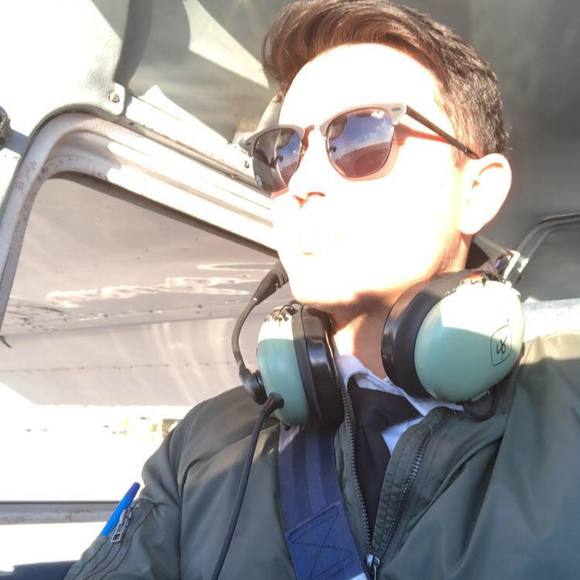 Profile Picture of David Carrillo (@dacb1999) on Poshmark