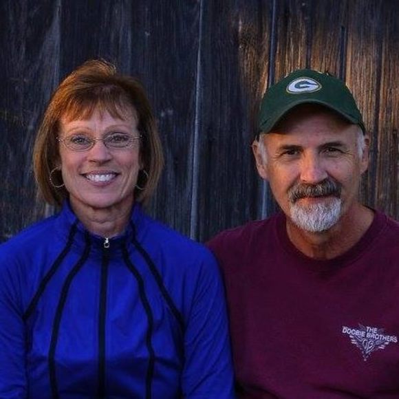 Profile Picture of Diane Howell (@dianehowell78) on Poshmark