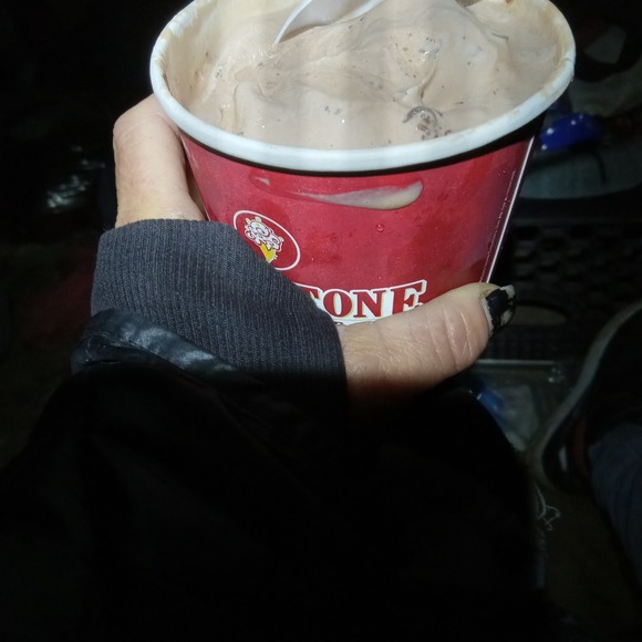 Profile Picture of Justine Percival (@lilmomma4502) on Poshmark