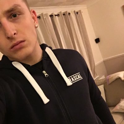 Profile Picture of Jamie (YouTuber) (@JFarrowYT) on Twitter