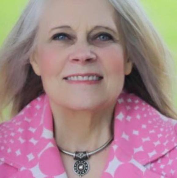 Profile Picture of Susan Mcendree (@susanmcendree) on Poshmark