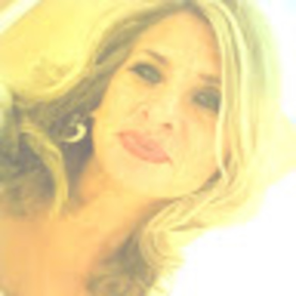 Profile Picture of Evangeline Kaldis (@evatheia) on Poshmark