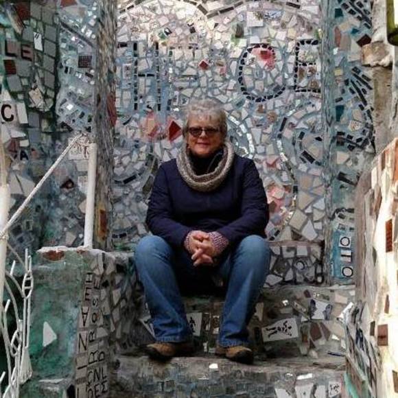 Profile Picture of Sue Vanbilliard (@szuzi) on Poshmark