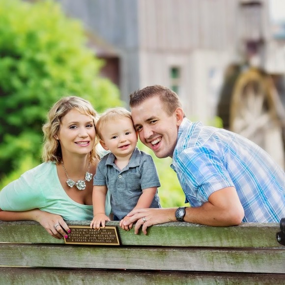 Profile Picture of Emily Breakfield (@breakfielde) on Poshmark