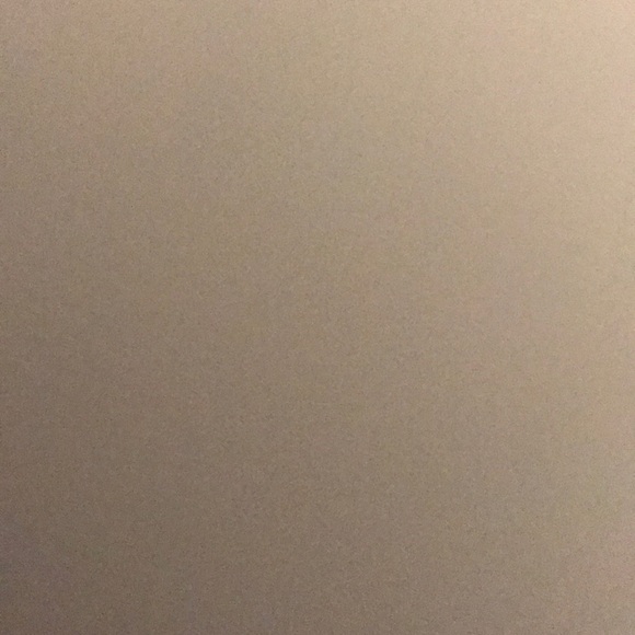 Profile Picture of Gabby Vigg (@gabbyvigg) on Poshmark