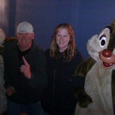 Profile Picture of Johnathan Schroeder (@ShortsMcGorts) on Twitter
