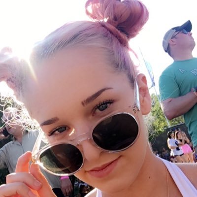 Profile Picture of Sydney (@sydneysmith96) on Twitter