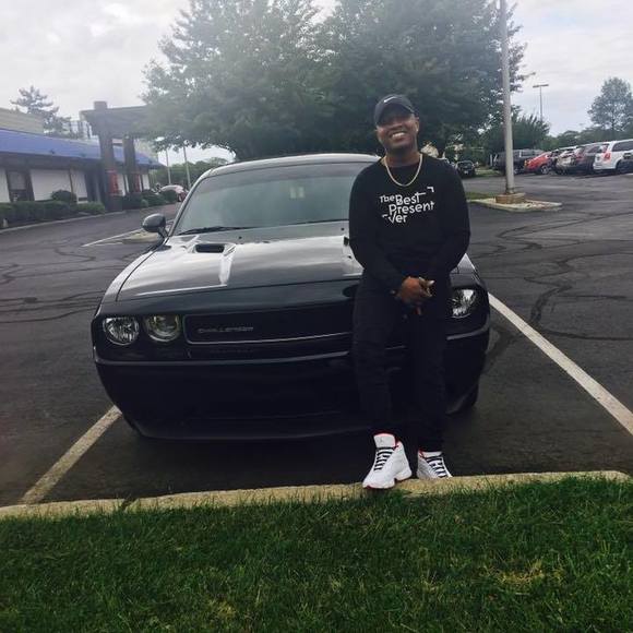 Profile Picture of Kenneth Geiger (@kenneth_geiger) on Poshmark