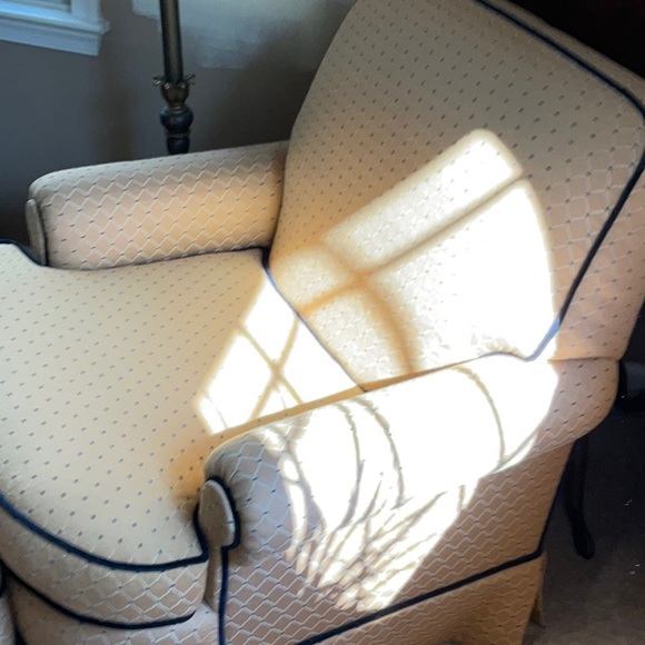 Profile Picture of Frances Streiter (@franstreiter) on Poshmark