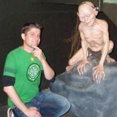 Profile Picture of Robert Strutz (@dust_like_you) on Twitter