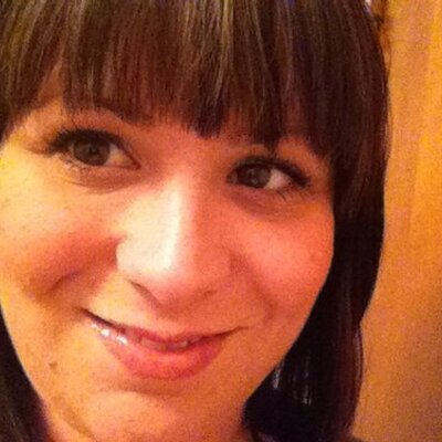 Profile Picture of Amanda L. Robertshaw (@alr_amanda) on Twitter