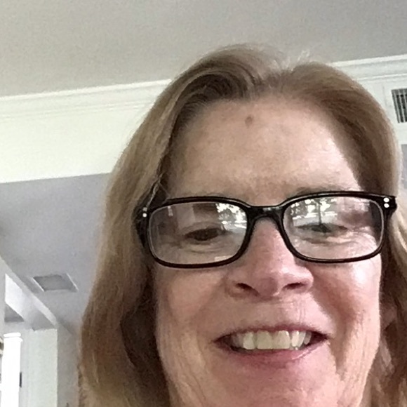 Profile Picture of Kathleen Benson (@kbenson81) on Poshmark